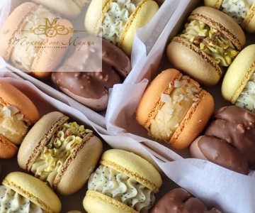 Макарон с разными начинками- 250 руб/шт